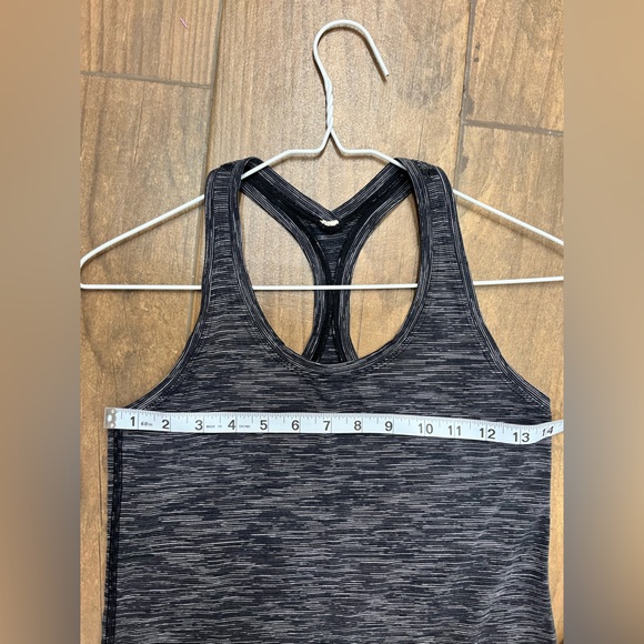 Lululemon Racerback Tank Top Sz 6 Heathered Gray - Picture 11 of 11